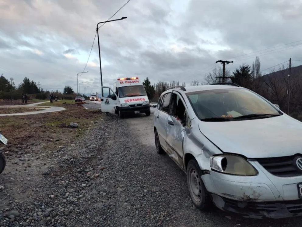 Otro auto impactó un caballo suelto en Ruta 40