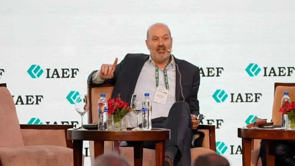 Sturzenegger aseguró que presentarán una reforma laboral “muy profunda” 