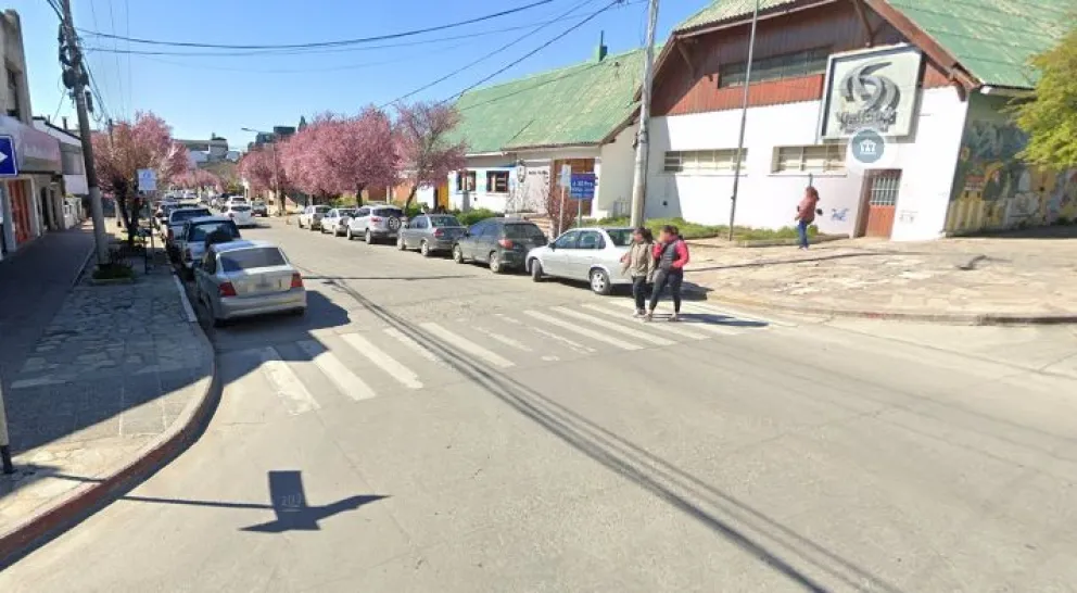 Entre varios agredieron y lesionaron a otro joven de la misma edad y fueron demorados