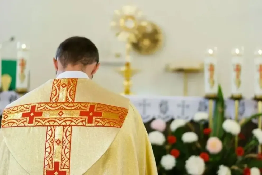 Escándalo: un sacerdote en Bélgica murió tras una "fiesta sexual"