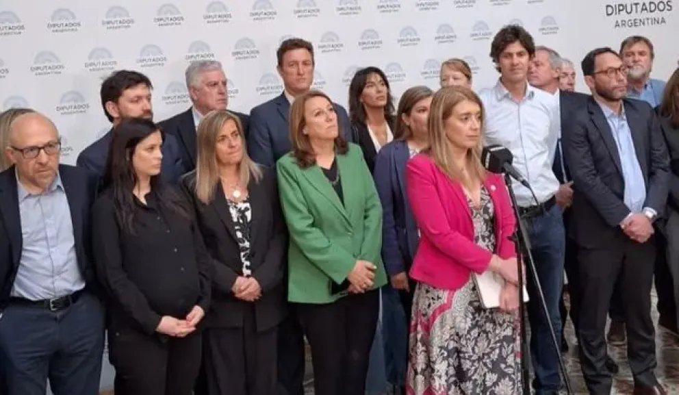 Bloques de diputados apoyaron la marcha por financiamiento para universidades