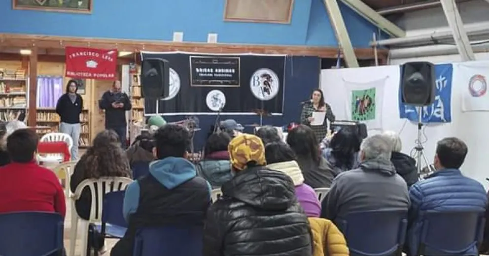 La Biblioteca Popular Lera reabrió sus puertas con emociones y fuerzas renovadas