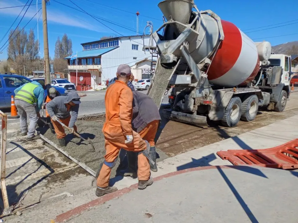 Avanzan los trabajos de bacheo en Onelli y Yatasto