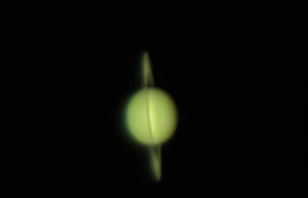 Capturan desde Bariloche una impresionante imagen de Saturno con una particularidad en sus anillos