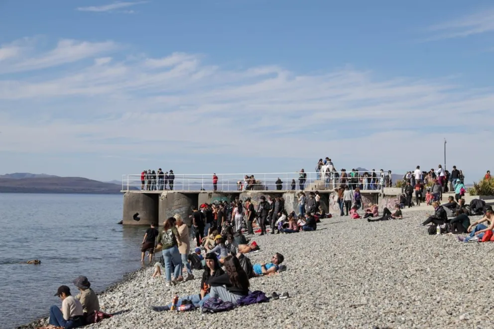 Un sábado primaveral para el disfrute de vecinos y turistas en Bariloche 