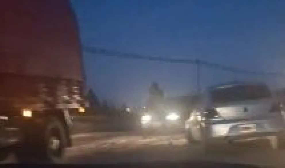 Violento choque entre un taxi y un vehículo particular en la Ruta de Circunvalación