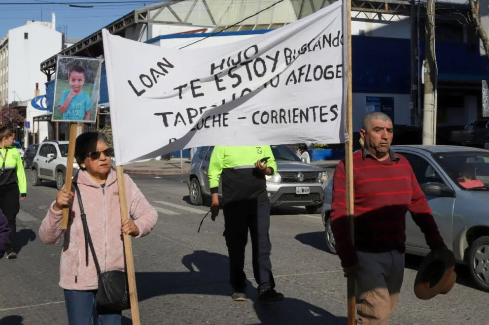 El deseo de que el niño correntino aparezca puede más que la indiferencia que la propuesta ha tenido hasta el momento (foto: Eugenia Neme).
