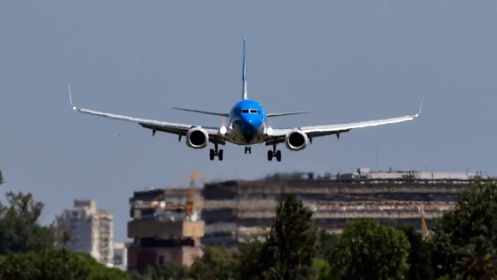 La Justicia ordenó la reincorporación de pilotos despedidos por Aerolíneas Argentinas