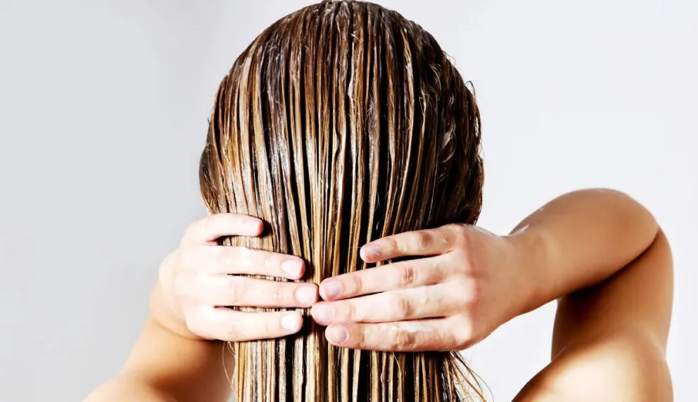 Cuál es el mejor truco casero para descubrir qué acondicionador necesita tu pelo
