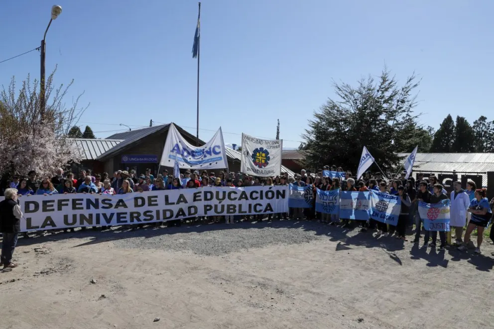 Una de las manifestaciones en el CRUB. 