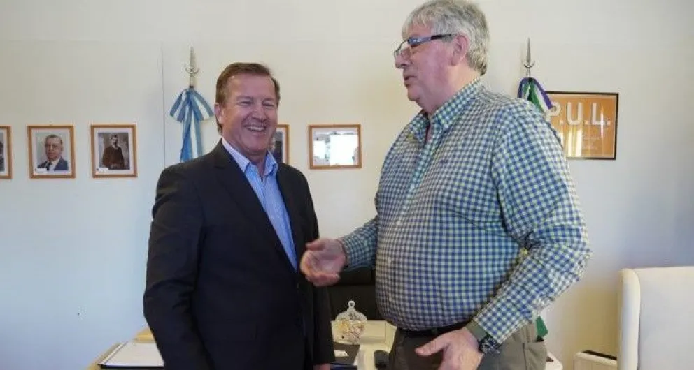 El secretario de Medios de Nación, Eduardo Serenellini, estuvo en Bariloche y se reunió con Walter Cortés