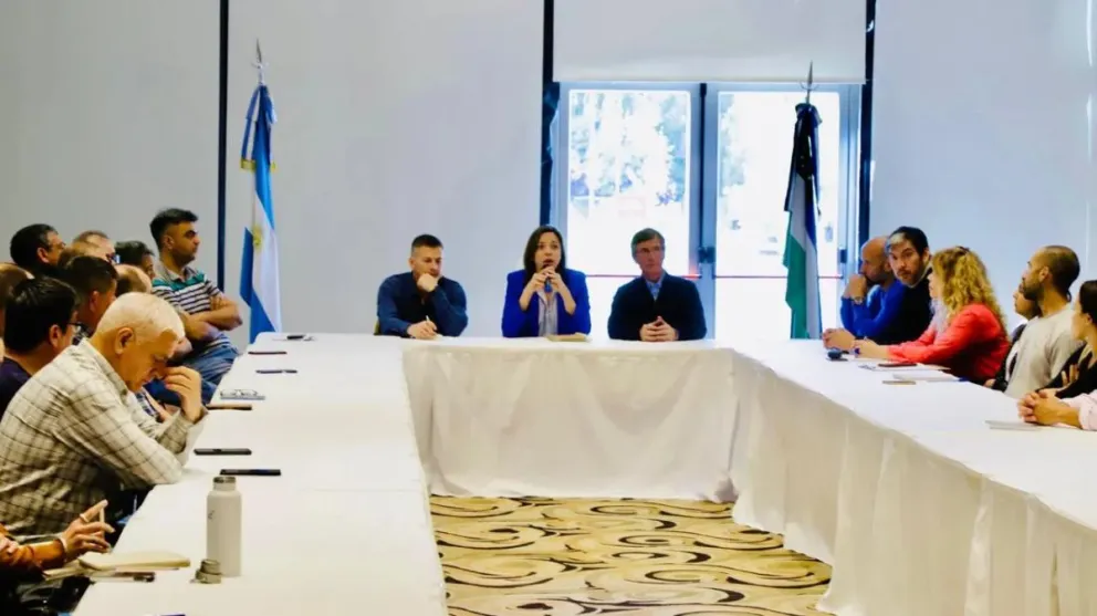 La segunda mesa tripartita del sector frutícola. Foto: Gobierno de Río Negro.