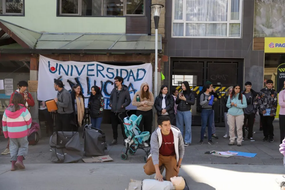 La noticia se da en el marco del paro de universidades de hoy jueves.