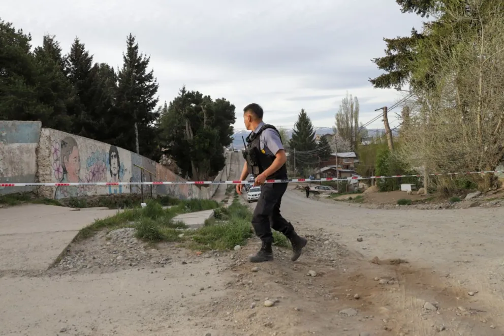 Ayer asesinaron a balazos a un hombre en el Arrayanes, hoy a la mañana un nuevo herido de bala en el oeste (foto: Eugenia Neme)