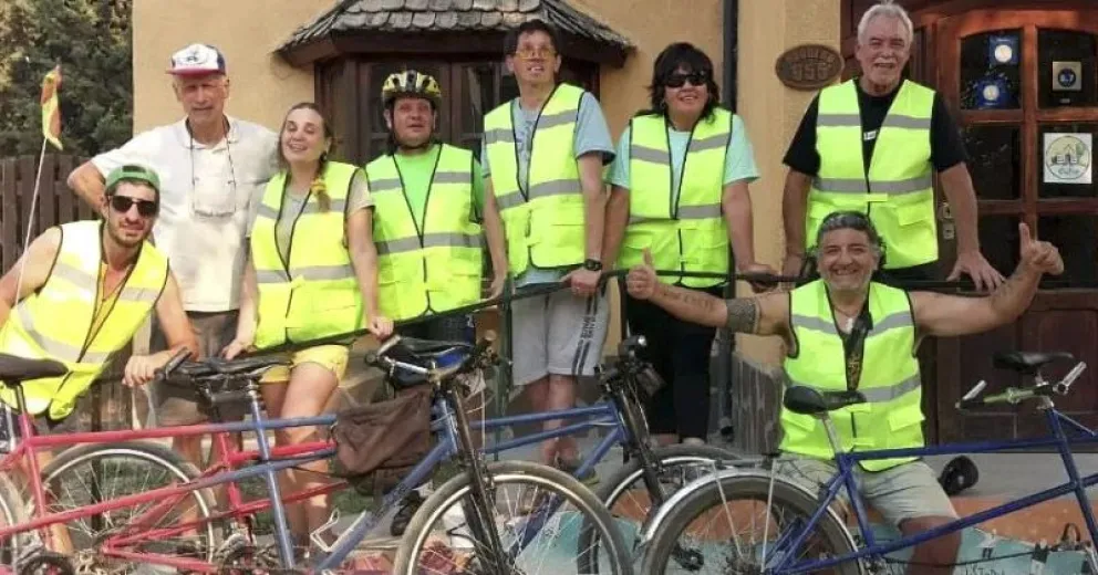 Disfrutar de nuestro entorno con las bicicletas tándem.