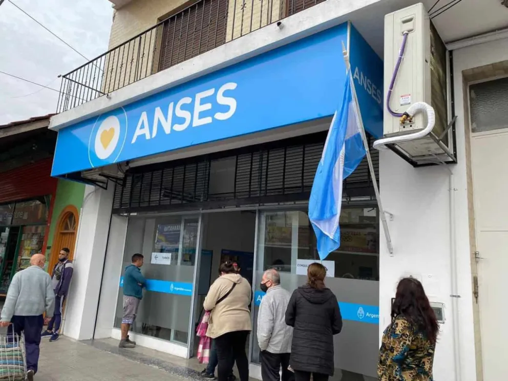 Calendario De Pagos De ANSES: Qué Prestaciones Se Cobran El Miércoles ...