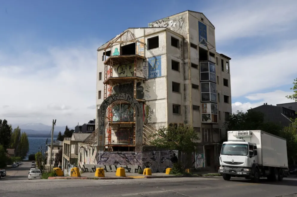 El violento hecho ocurrió en el interior del edificio ex Arbos (Fotos: Eugenia Neme)