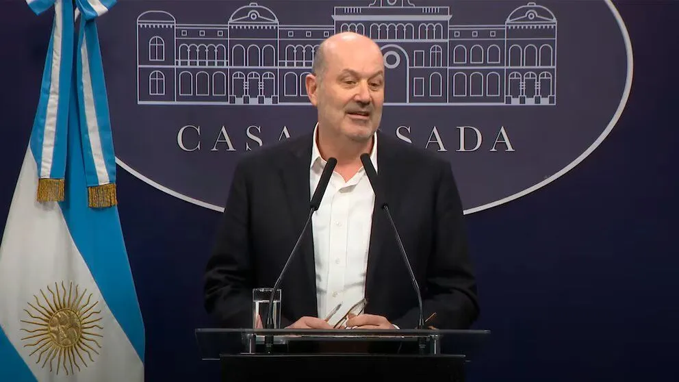 El ministro de Desregulación y Transformación del Estado, Federico Sturzenegger.