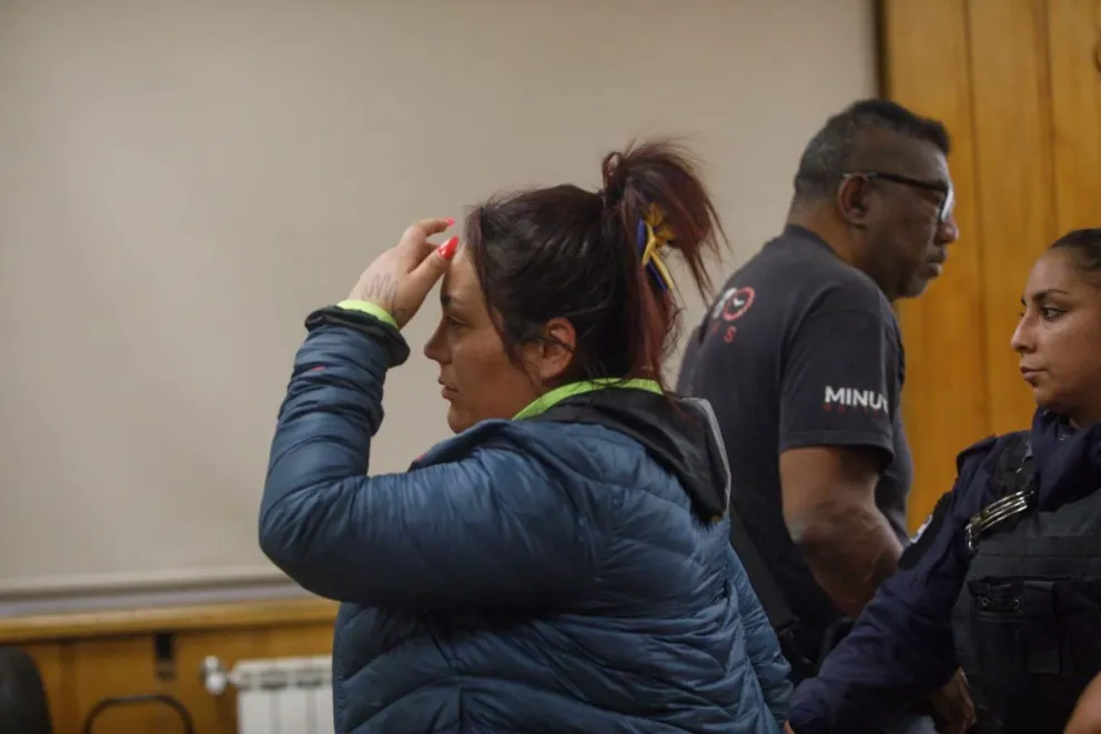 Este lunes a la tarde, realizaron la audiencia de imputación de cargos a una mujer por abuso de armas (fotos : Matías Garay)