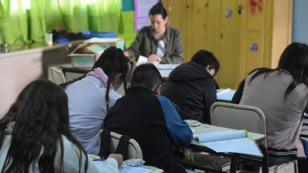 El 94% de los estudiantes que ingresan a primer grado logra llegar a sexto en el tiempo esperado.