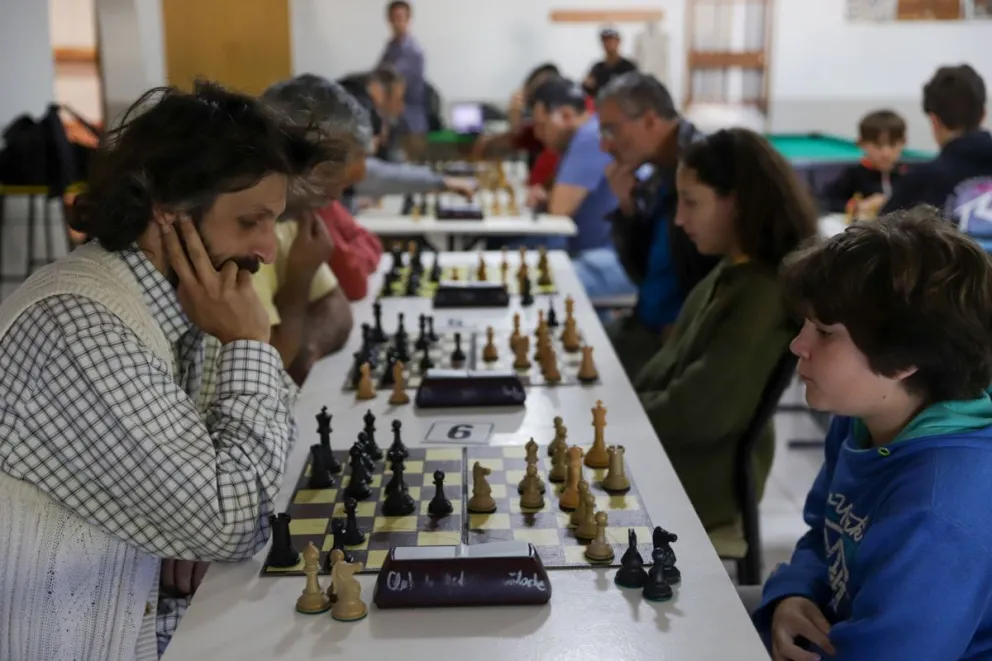 El ajedrez barilochense tuvo un gran sábado. (Fotos Eugenia Nene)