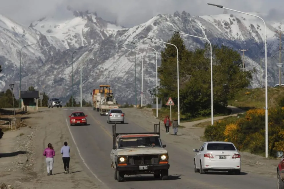 La nieve se hizo presente una vez más en la región. Fotos de Matías Garay.