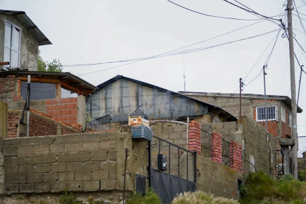 Este lunes, la misma vivienda sufrió pérdidas considerables como consecuencia de un incendio. 