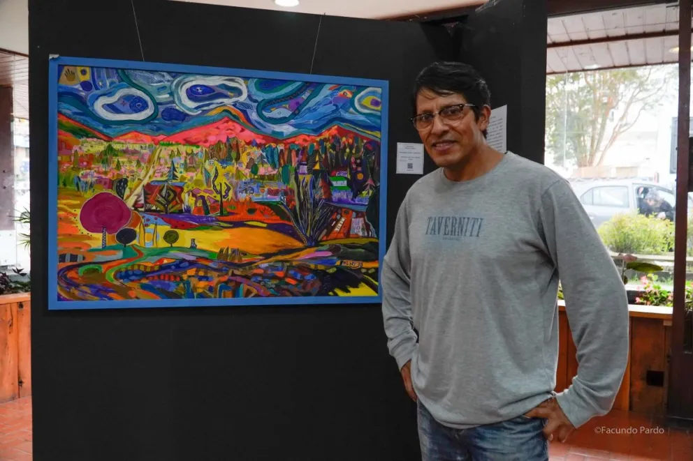 Daniel y un cuestionamiento artístico de la realidad de Bariloche (fotos: Facundo Pardo).