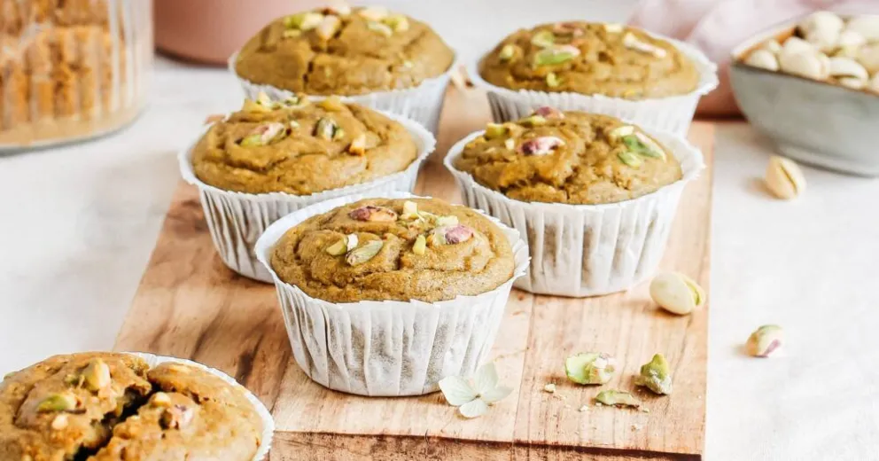 Paso a paso para cocinar muffins de pistacho.