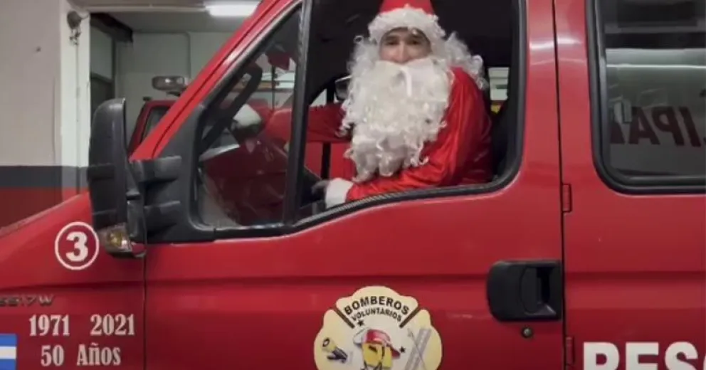 Están invitados a ser bomberos por un día y entregar la cartita a Papa Noel.