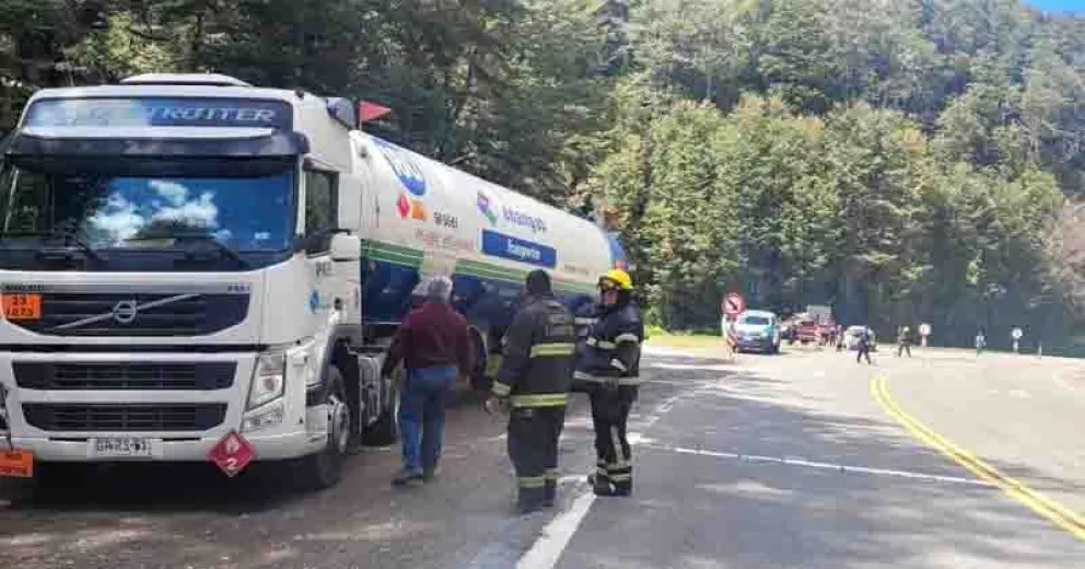 Los bomberos taparon el pozo de manera preventiva.