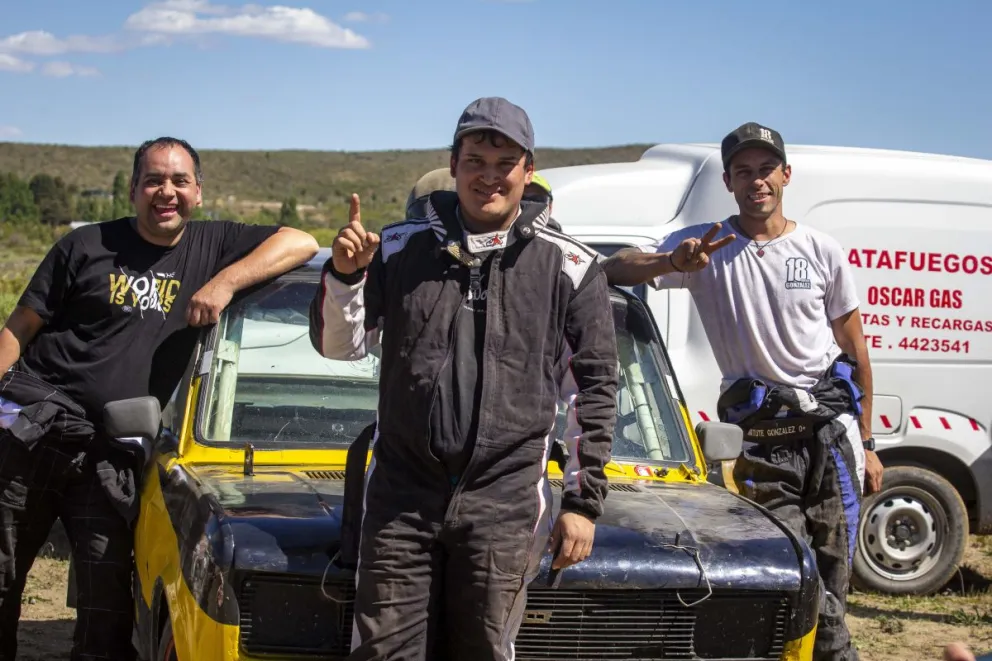 El piloto local Cristian Caihuan obtuvo un gran victoria. Fotos Eugenia Neme