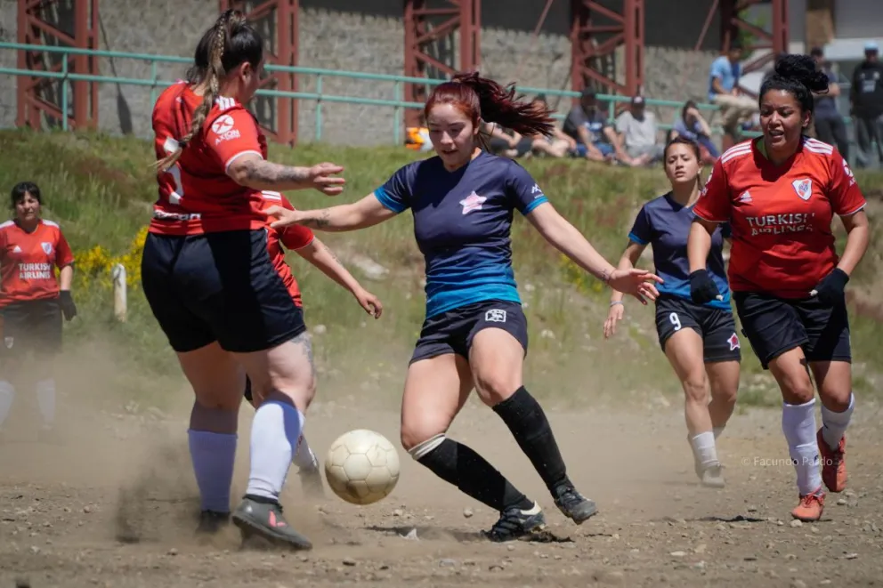 La Liga Municipal tuvo una gran fecha. Fotos Facundo Pardo