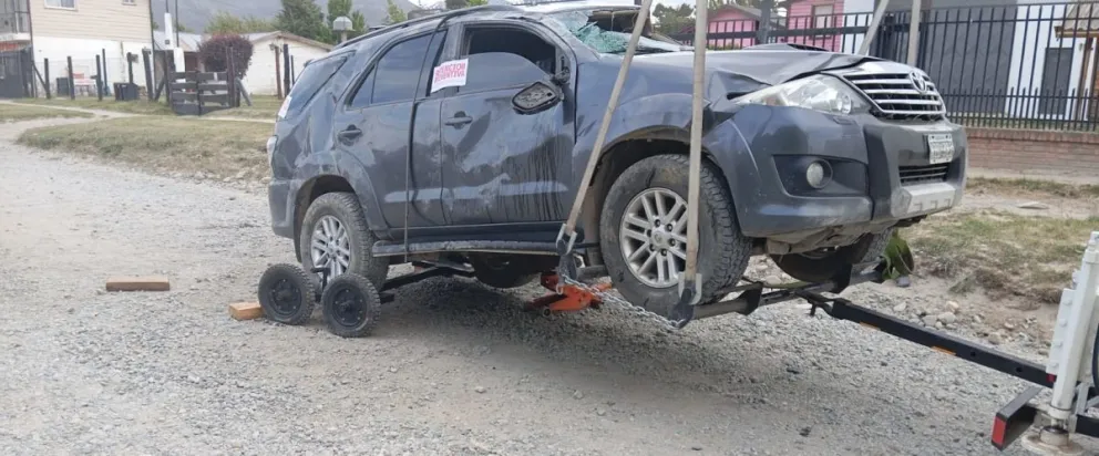 El estado en que quedó la camioneta. (Foto: gentileza)