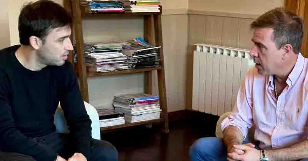 El intendente de El Bolsón, Bruno Pogliano, se reunió con el gobernador de Chubut, Ignacio Torres.