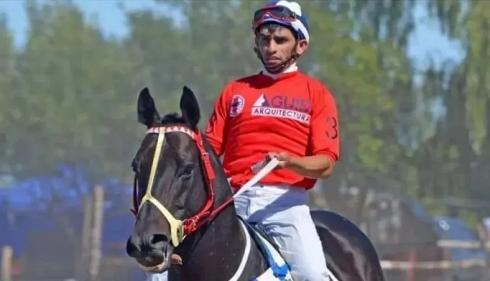Esta tarde se confirmó el fallecimiento de Roberto Ibañez, el jockey accidentado el domingo en Regina. (Foto gentileza) 