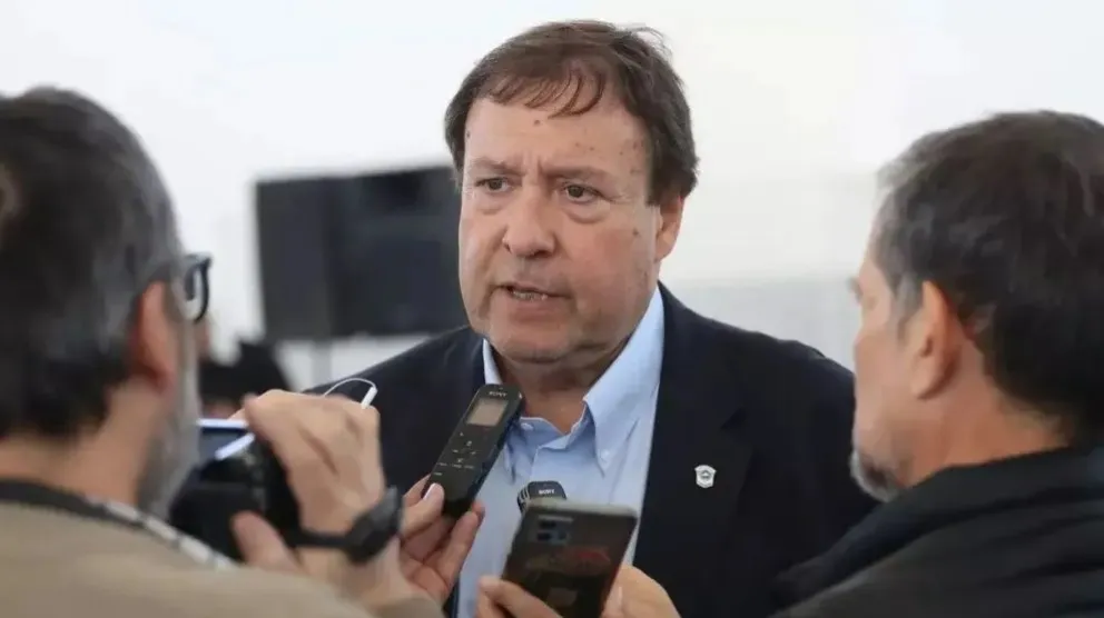 El Gobernador Weretilneck invita a los Municipios rionegrinos a adherir la norma. (Foto gentileza Prensa RN) 