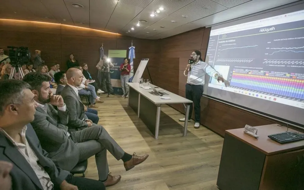 La conferencia de prensa se realizó en el Auditorio del Centro Administrativo Ministerial. 