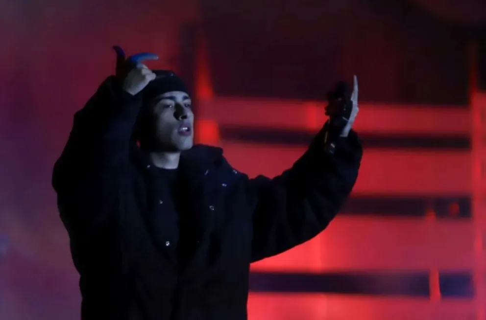 Gran cierre pasada la medianoche. 