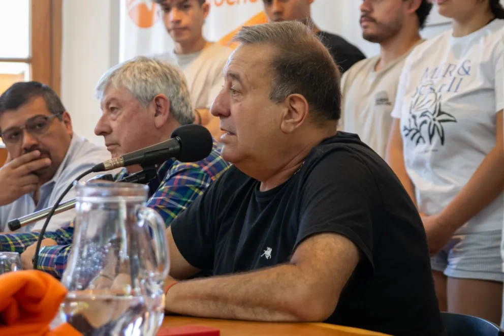 Cortes firmó la resolución que autoriza la salida momentánea de Sergio Herrero de Turismo. Foto de archivo.