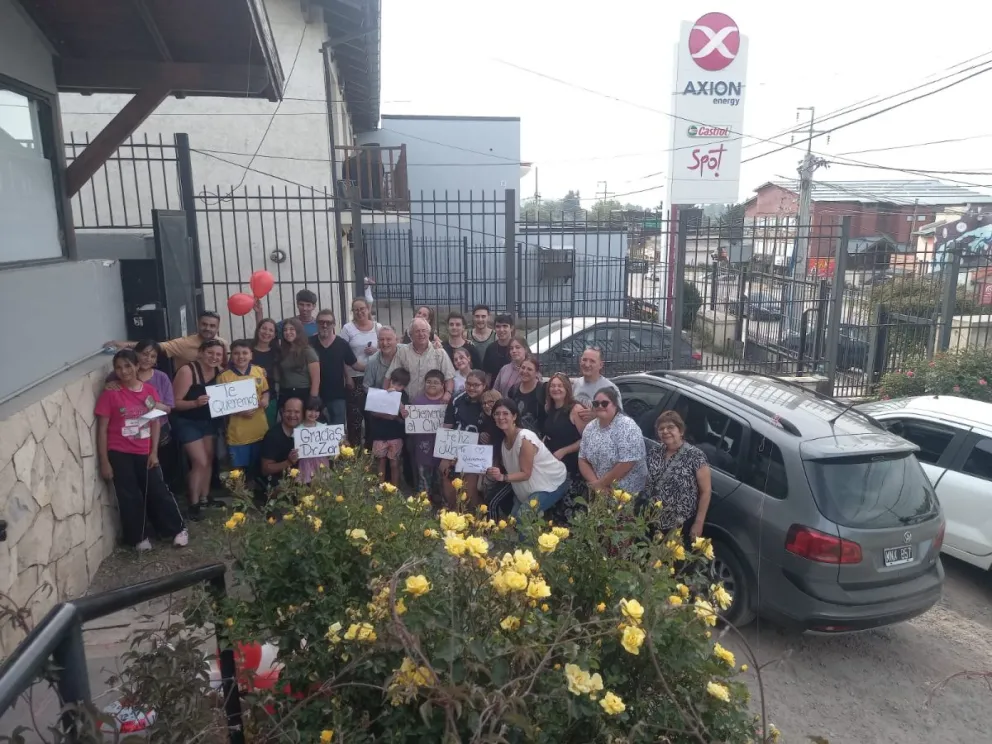 La emotiva foto grupal. 