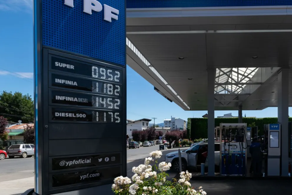 El primer viernes de 2025 comenzará con aumento en los combustibles (Fotos; Facundo Britos)
