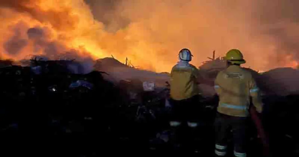 El despliegue de recursos y personal continuó hasta pasadas las 2 de la madrugada.