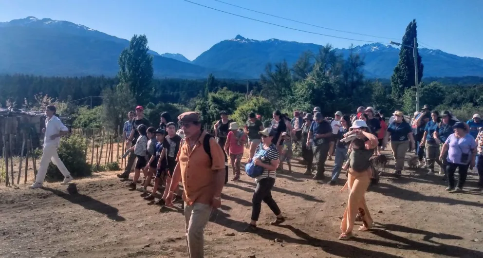 Los fieles peregrinaron hacia la Virgen Misionera.