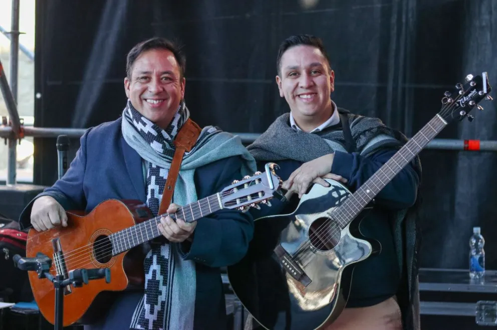 Los hermanos González tienen razones para sonreír.