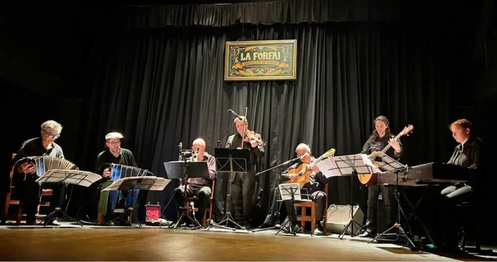 La formación barilochense que emula a las grandes orquestas.