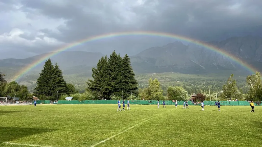 La magia de la naturaleza en medio de la vida humana. 