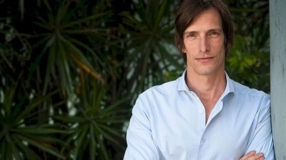 El modelo y actor fue el Amigo de las Bibliotecas Populares en 2024.