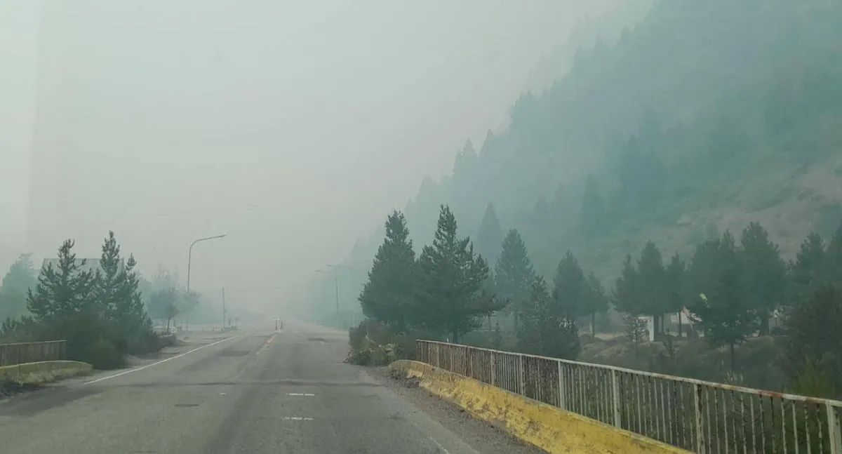 Humo en la Ruta 40 entre Bariloche y El Bolsón: recomiendan extremar ...
