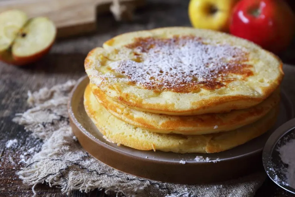 Tortitas de manzana y yogur para compartir.